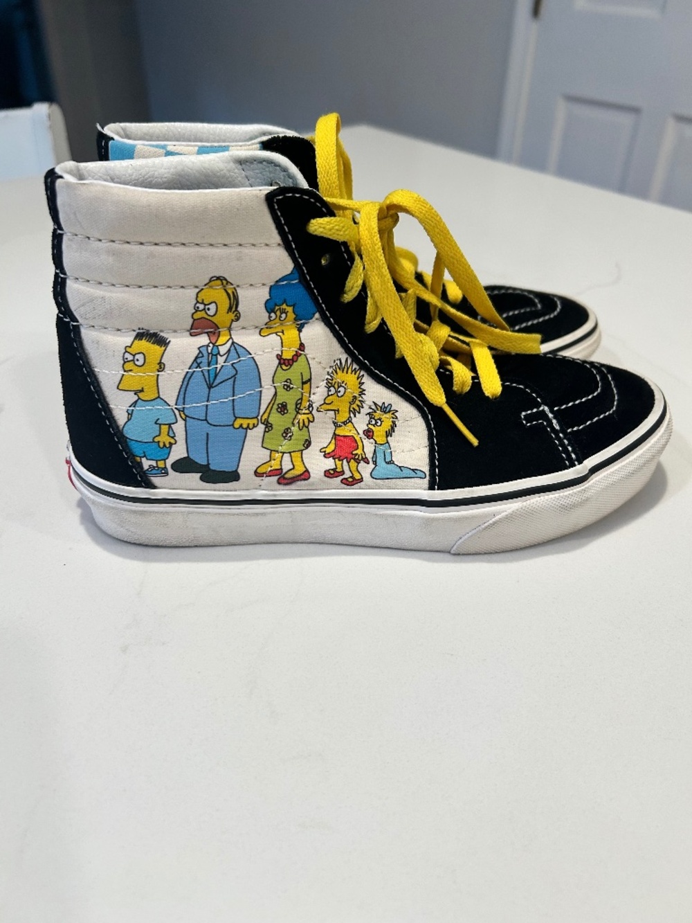 Vans Unisex High Top The Simpsons Family Portrait Sneakers 6.5 W / 5.0 M